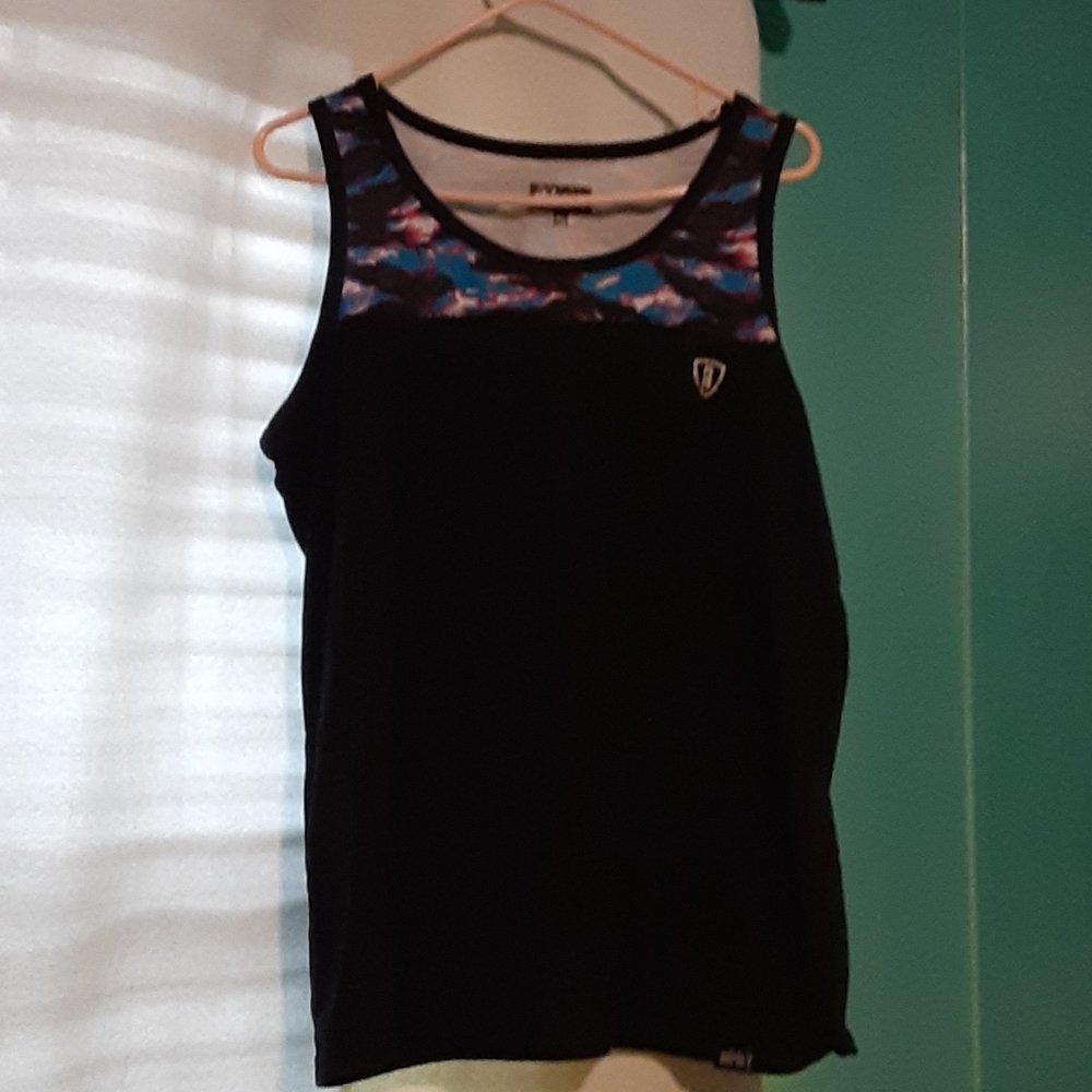 ədtrenəhne tank top